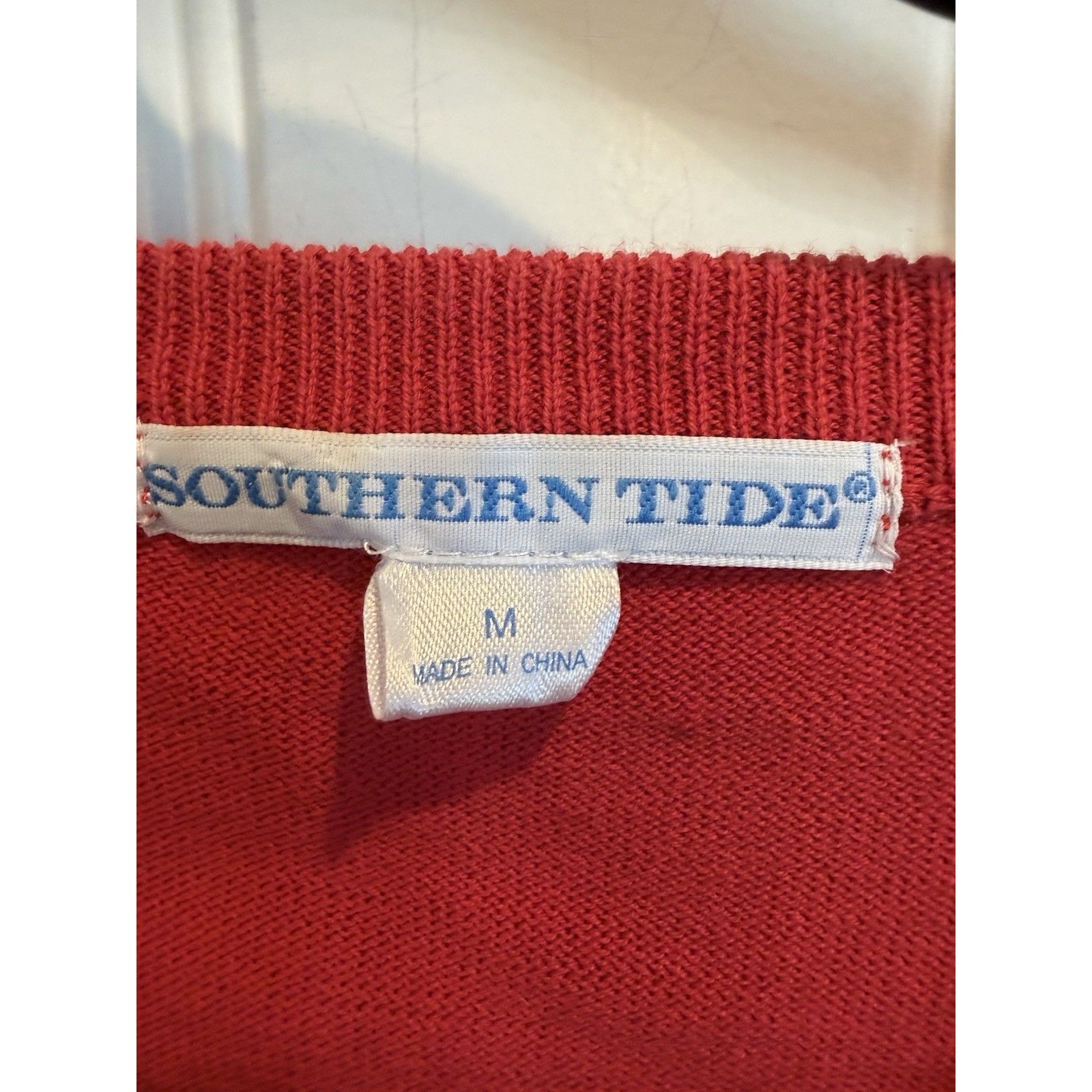 Southern Tide Skipjack Men’s M Red 100% Cotton V-Neck Sweater Pristine — image 2 of 6